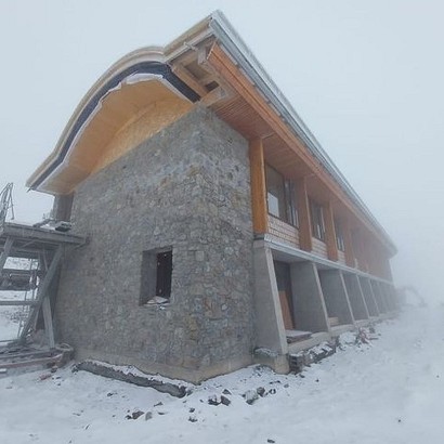 El nuevo hotel del Pic du Midi: dormir a más de 2.600 metros con acceso exclusivo por teleférico