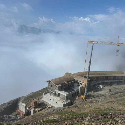 El nuevo hotel del Pic du Midi: dormir a más de 2.600 metros con acceso exclusivo por teleférico