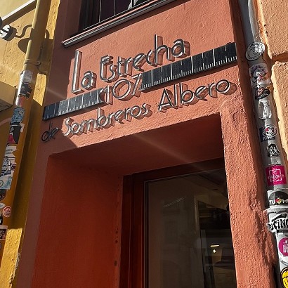 La casa más estrecha de España: historia, interiorismo y curiosidades