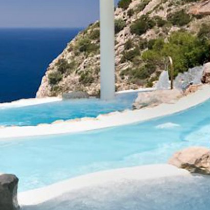 Las mejores piscinas para un verano en España